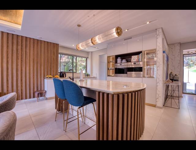 4 BEDROOM HOUSE FOR SALE IN ZIMBALI ESTATE
